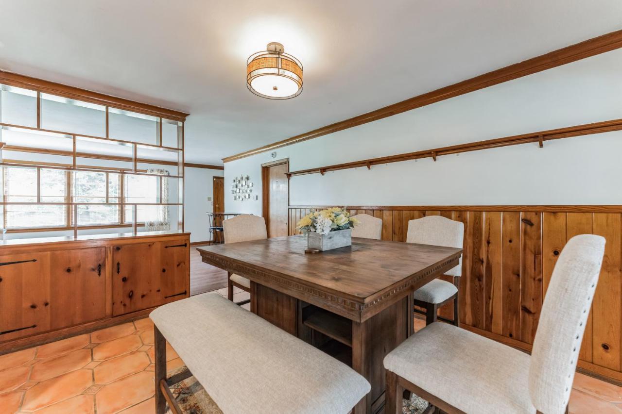 Mins To Graceland Secluded Rambling Ranch Style Home Мемфис Экстерьер фото